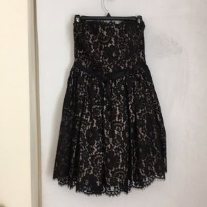 ROBERT Rodriguez laced dress with tan lining.